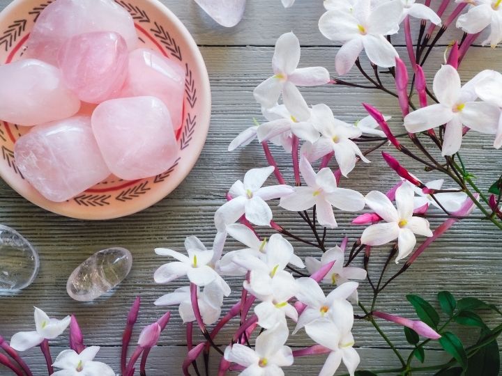 Červenec: Nalaďte se na správnou letní atmosféru pomocí minerálů