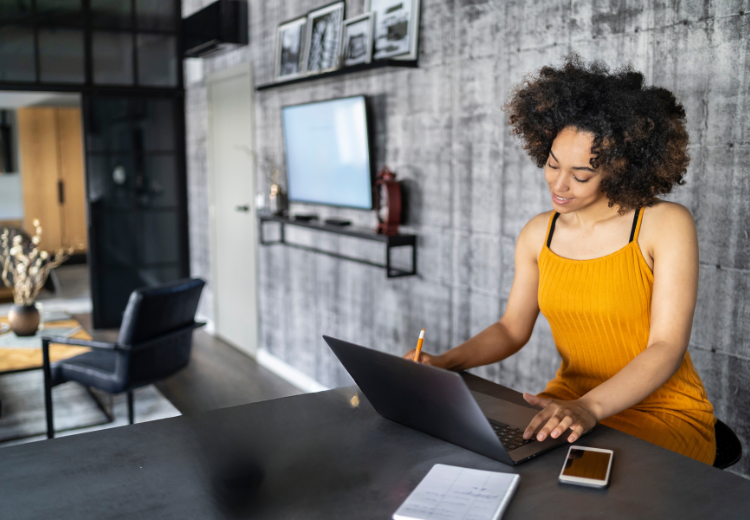 Pracujete na home office? Sáhněte po minerálech, které vám práci z domova ulehčí