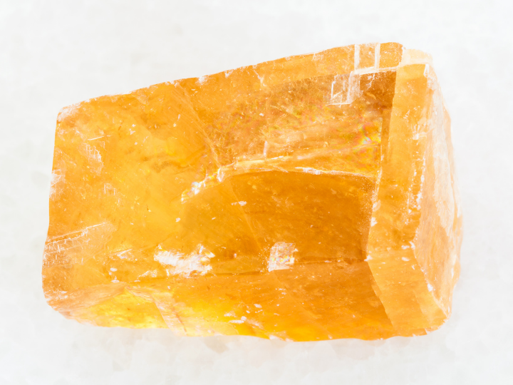 Kalcit – sluneční kámen