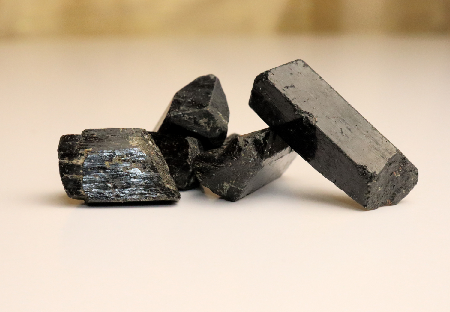 Černé minerály: Dopřejte si sílu a ochranu černých minerálů