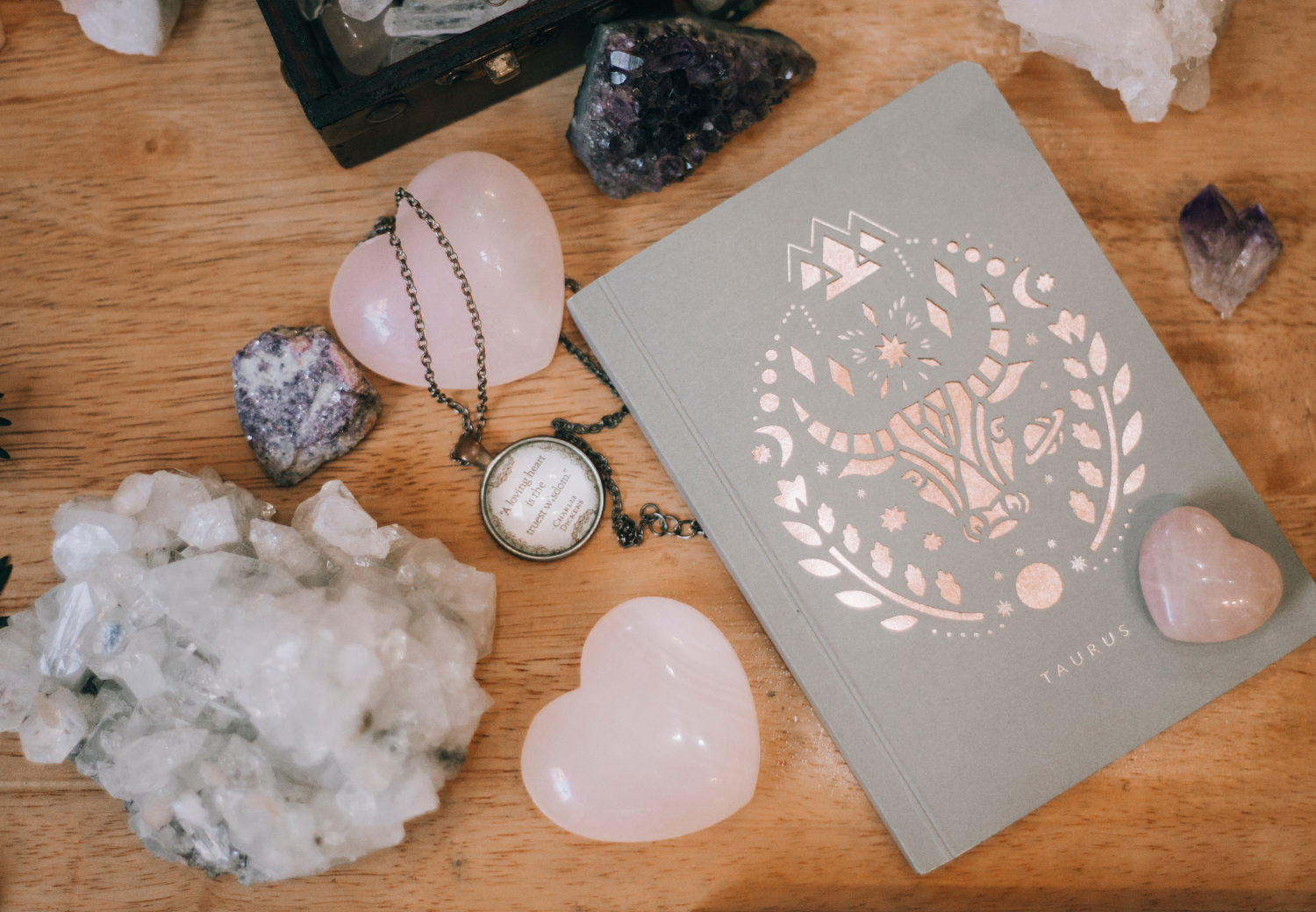 Obklopte se v práci minerály a čerpejte z nich jejich sílu