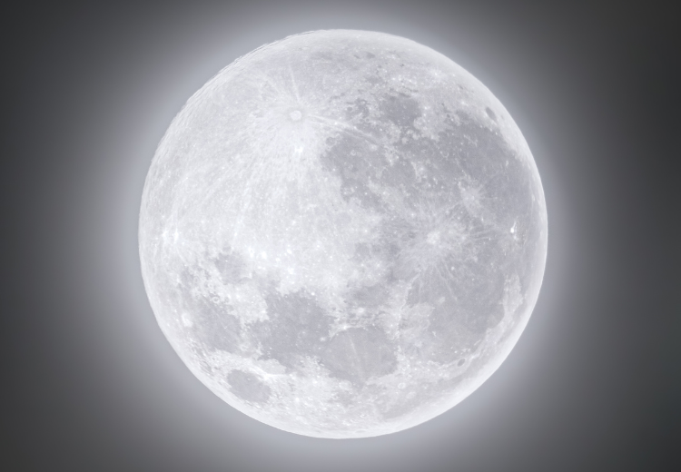 Září 2022: Kukuřičný úplněk ovlivňuje naše nohy i žlázu spánku