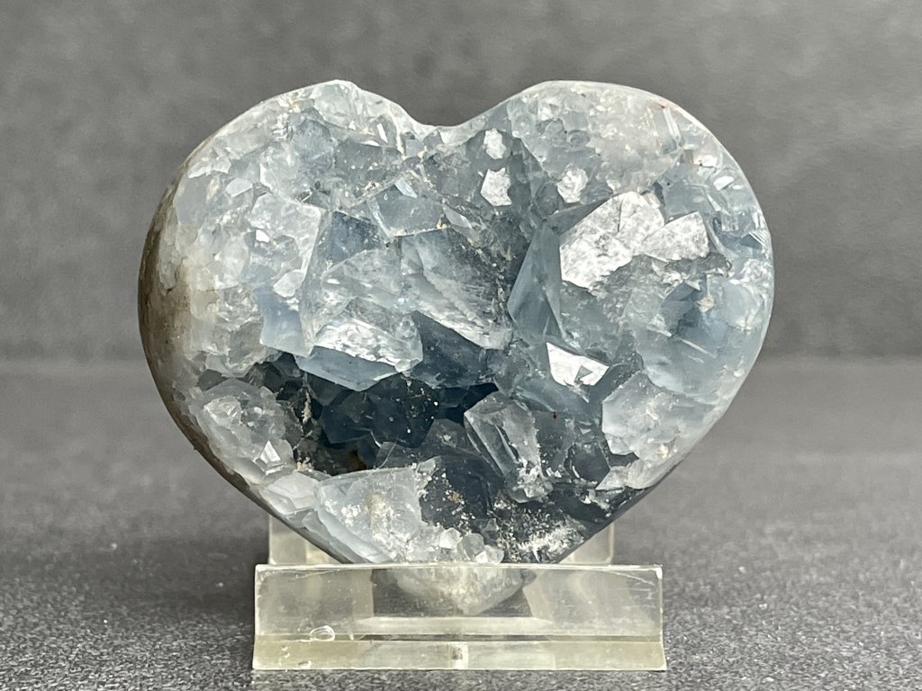 drůzy z minerálů, celestin drúza ve tvaru srdce