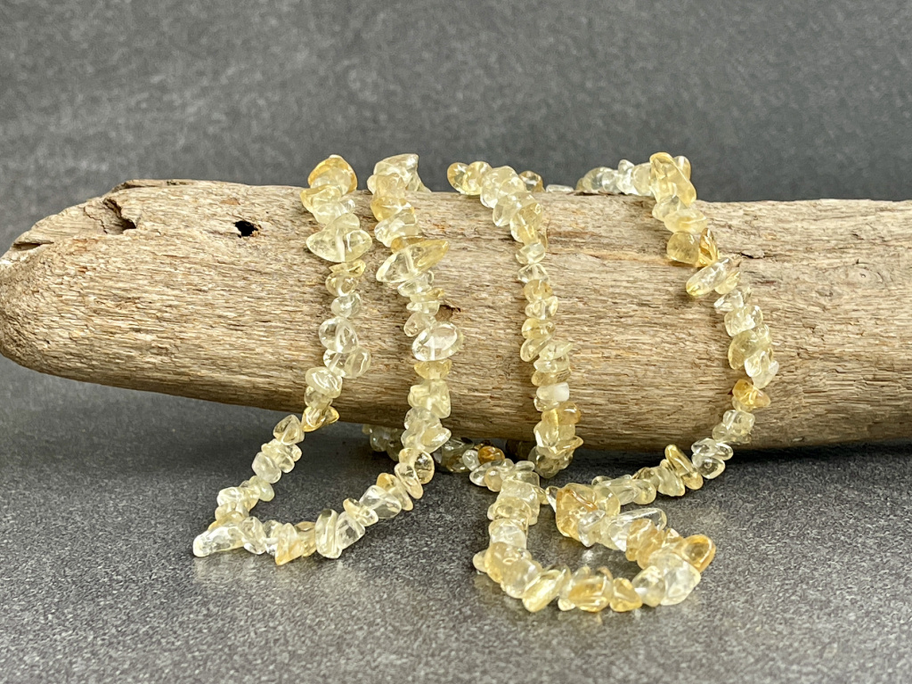 7485 7 nahrdelniky z mineralu citrinovy nahrdelnik nahrdelnik z citrinu ze sekanych zlomku