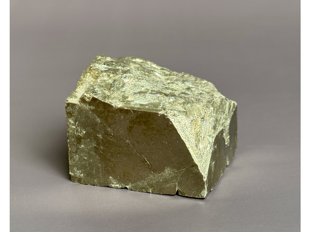 surové minerály a polodrahopkamy, pyrit surový, surovina z pyritu