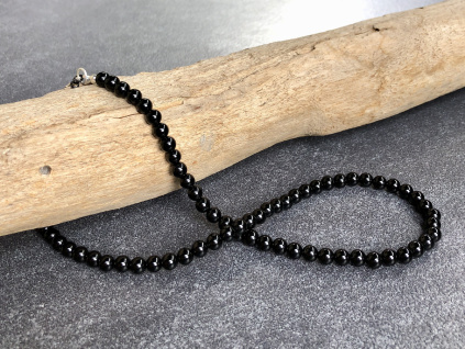 14994 nahrdelniky z mineralu achat cerny nahrdelnik