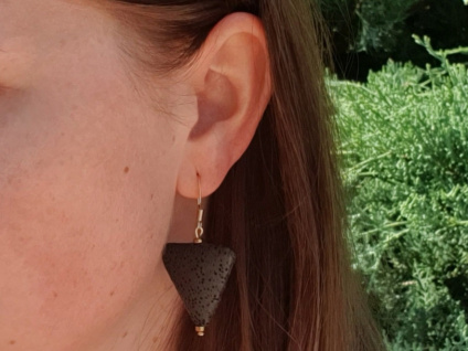 17400 2 nausnice z mineralu lava nausnice