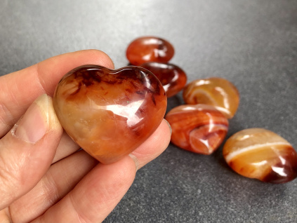 26794 1 srdce z mineralu karneol srdce