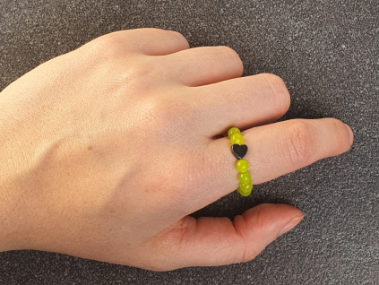 29850 2 prsteny z mineralu hematit jadeit prsten z mineralu hematit