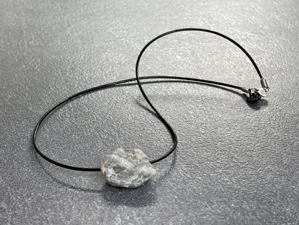 náhrdelník z minerálů, kameny labradorit