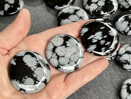 30555 placicky z mineralu obsidian vlockovy placicka