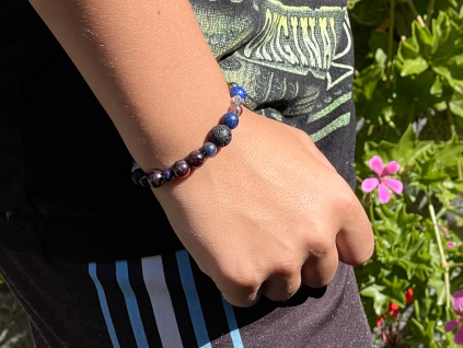 ametyst, křišťál, lapis lazuli, achát, chalcedon, granát, náramek