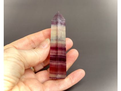 32866 hroty a obelisky z mineralu fluorit hrot brouseny