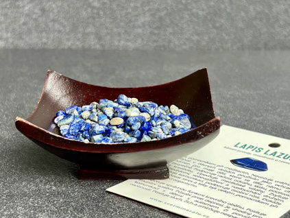 34642 konfety z mineralu a polodrahokamu chipsy lapis lazuli dekorace z lapisu lazuli