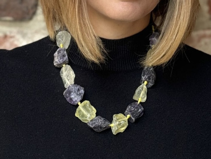 34879 nahrdelniky ze surovych mineralu a polodrahokamu surovy nahrdelnik z ametystu a kremenu lemon sperky ze surovych kamenu