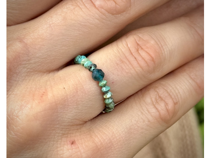 36040 14 prsteny z mineralu a polodrahokamu prsten z brouseneho tyrkysu a apatitu sperky s tyrkysem