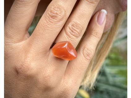 36256 11 prsteny z mineralu a polodrahokamu karneolovy prsten sperky z karneolu