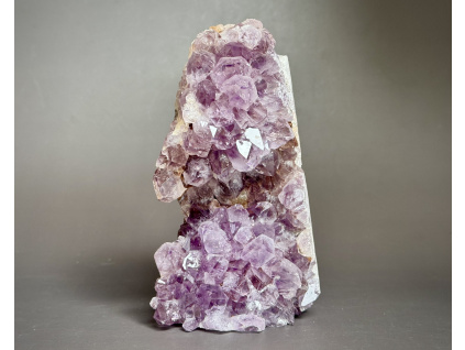 36382 6 druzy z mineralu a polodrahokamu ametystova druza dekorace z ametystu