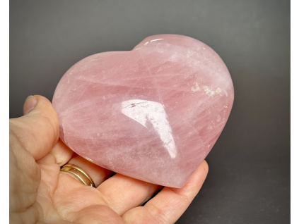 36396 3 srdce z mineralu a polodrahokamu ruzeninove srdce dekorace z ruzeninu ve tvaru srdce