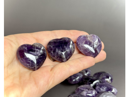 36483 7 srdicka srdce z mineralu ametyst srdce