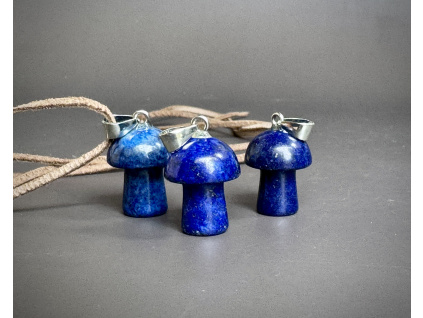 36498 privesky z mineralu a polodrahokamu privesek z lapisu lazuli houba sperky ve tvaru houbicky