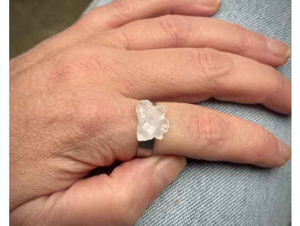 prsteny z minerálů a polodrahokamů, prsten z křišťálové drúzičky, šperky s křišťálem