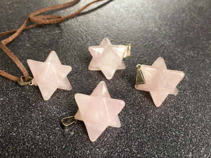 4431 2 privesky z mineralu ruzenin privesek merkaba