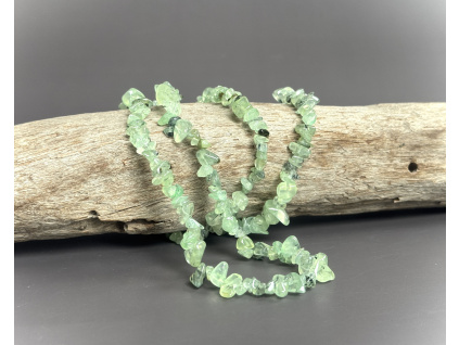 náhrdelníky z minerálů a polodrahokamů, náhrdelník z prehnitu, šperky s prehnitem