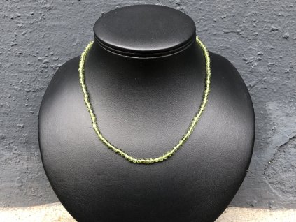 náhrdelníky z minerálů, olivín náhrdelník