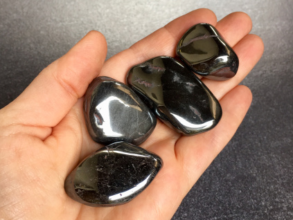 7881 1 tromly z mineralu hematit troml