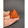 15849 1 pyramidy z mineralu a polodrahokamu pyramida z jaspisu cerveneho jaspisova dekorace ve tvaru pyramidy