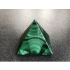 25033 pyramidy z mineralu malachit pyramida