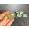 26800 2 srdce z mineralu fluorit zeleny srdce