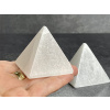 30663 4 pyramidy z mineralu selenit pyramida