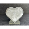 32432 srdce z mineralu selenit bily srdce gravirovani andelske kridlo