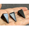 34183 pyramidy z mineralu obsidian cerny pyramida dekorace z obsidianu cerneho