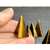 34189 3 pyramidy z mineralu pyramida z tygriho oka dekorace tygri oko ve tvaru pyramidy