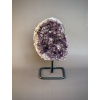 36462 2 druzy z mineralu a polodrahokamu ametystova druza na kovovem stojanu dekorace z ametystu