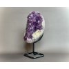 dekorace na kovovém stojanu z minerálů, ametystová drúza na stojánku