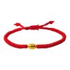 Červený náramok proti urieknutiu so zlatým uzlom