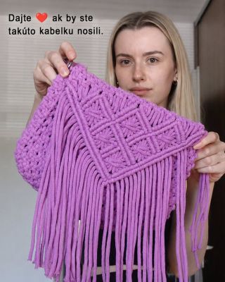 ⏰ Dnes je posledný deň! Ak ste si plánovali vyrobiť vlastnú Macrame kabelku, teraz je ten správny čas. 💜 Balíček obsahuje...