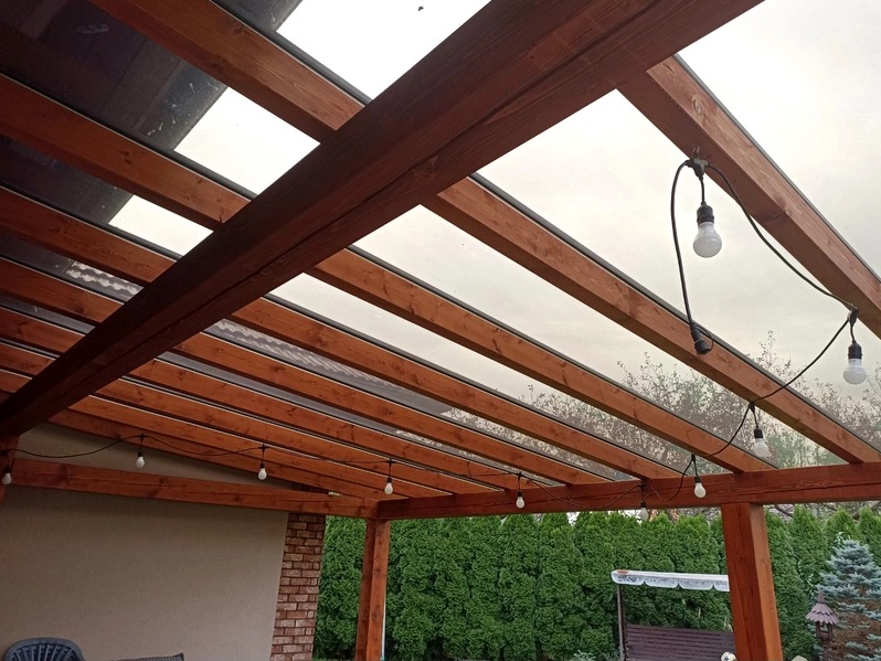 bronz plný pergola