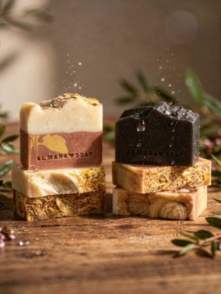 Tohle je láska na první pohled (a na první vůni 🤍✨) Na náš eshop právě dorazila česká ručně vyráběná mýdla Almara Soap a...