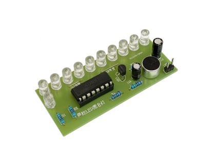 ChatGPT Image 13. 8. 2025, 20 59 44