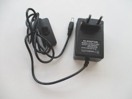 108567 led zdroj 12v 24w s vypinacem cerny