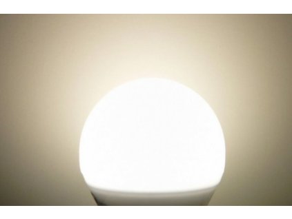 LED žárovka E27 L15W A60 - Denní bílá