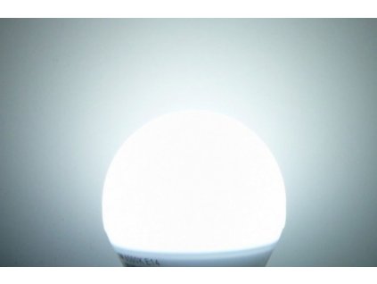 LED žárovka E27 L15W A60 - Studená bílá
