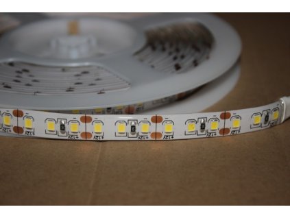 153017 led pasek 12v 20w m 120led studena bila 2835 ip67