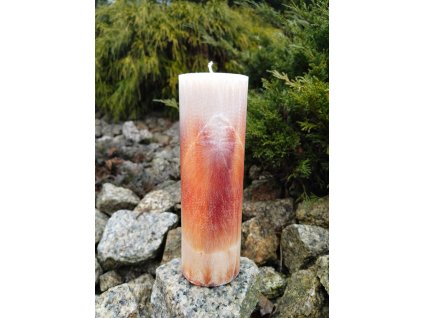 Palmová svíčka Kořeny, výška 20 cm, průměr 6,5 cm, ručně vyráběná z palmového vosku s krystalickou strukturou, symbol propojení s kořeny a úcty k nim.