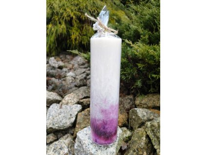 Palmová svíčka Jemnost, výška 22 cm, průměr 6 cm, ručně vyráběná z palmového vosku s krystalickou strukturou, symbol jemnosti v komunikaci a projevu.